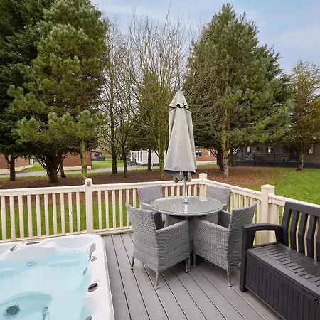 Alpehytte Jasmine With Hot Tub