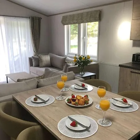 Ferienhaus Jasmine With Hot Tub *