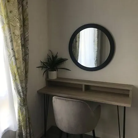 Jasmine With Hot Tub York